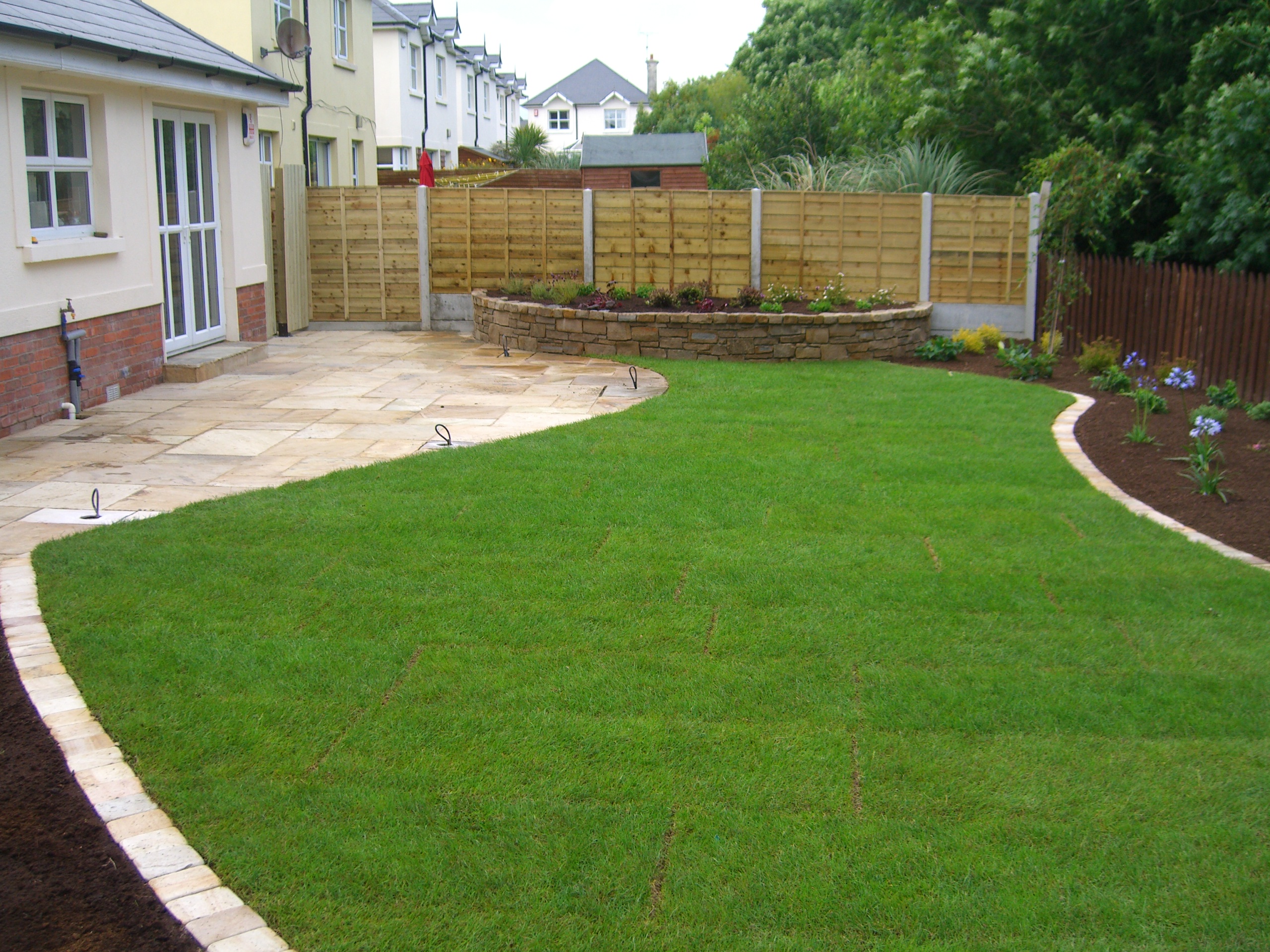 Landscaping, Instant Lawn & Paving